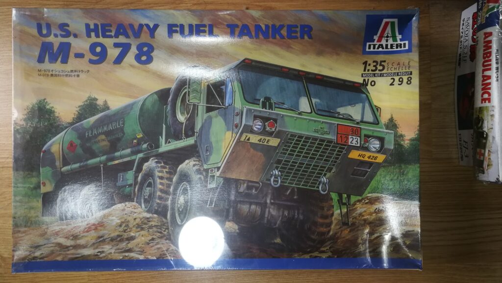 Maquette Italeri 1/35 - Camion Citerne US M-978 Heavy Fuel Tanker (Ref 298)