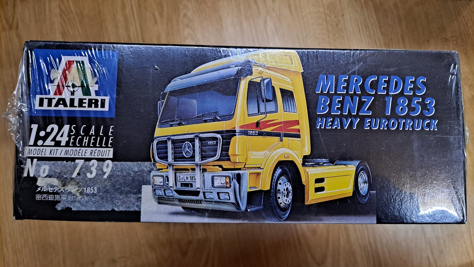 Maqueta Italeri Mercedes-Benz 1853 Heavy Eurotruck - Imagen 2