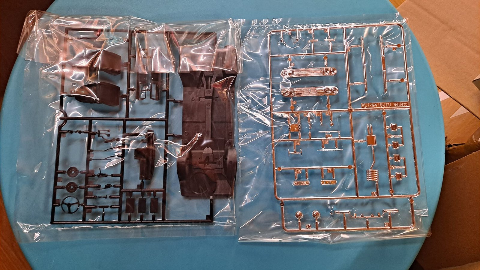 Maqueta Fujimi Isuzu Bellett 1600GT-R/1800GT Early/Late - Imagen 3