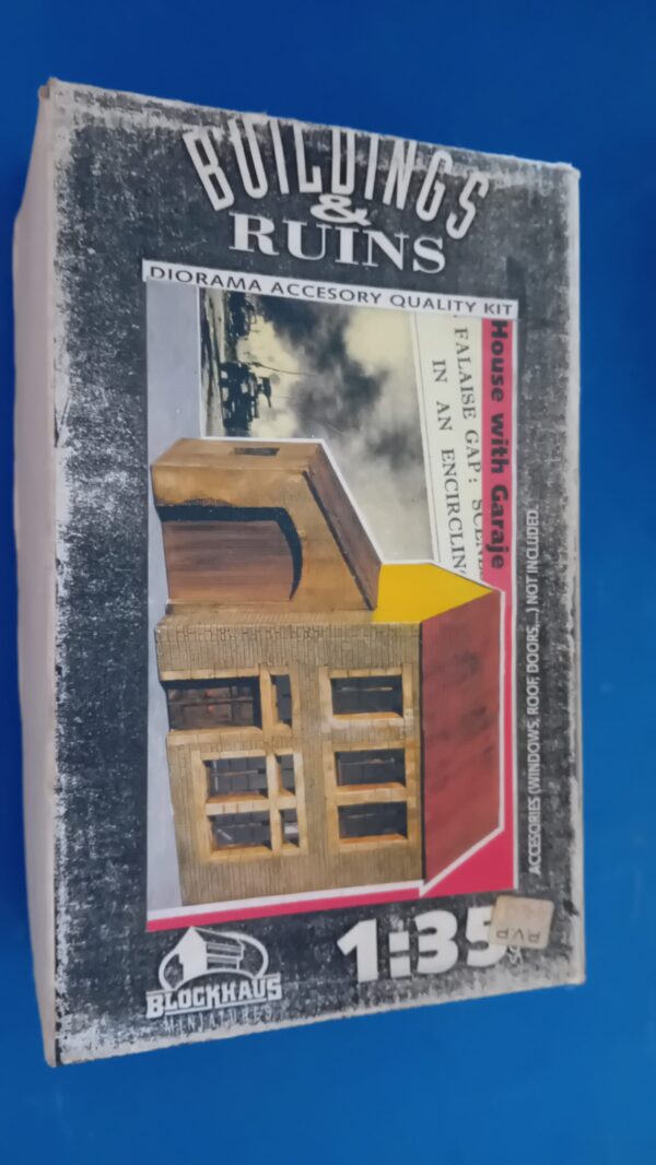 Maqueta Blockhaus 54022 House whith Garage (YESO)