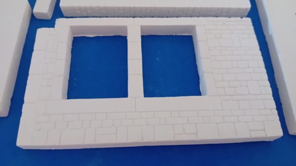 Maqueta Blockhaus 54022 House whith Garage (YESO) - Imagen 3